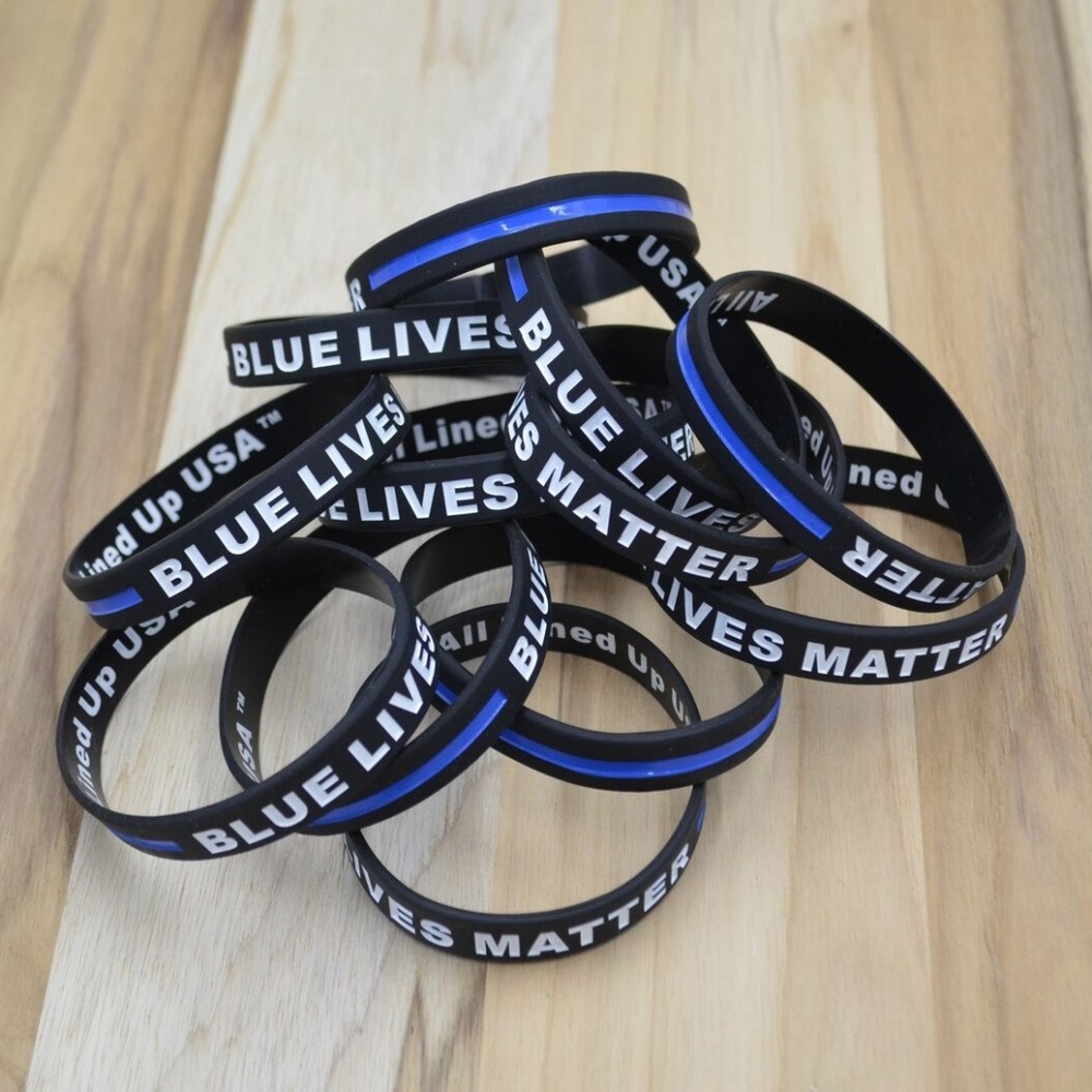 Blue Lives Matter Silicone Bracelet - Picture 1 of 1